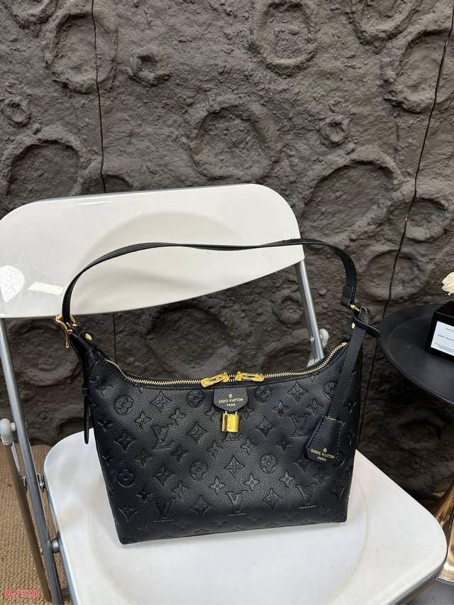 Lv Underarm Bag Shoulder Bag Fashionable and Versatile Design with Retro Appearance, Beautiful and Versatile, Casual yet Elegant, Truly Beautiful. Size: 28 18Cm: