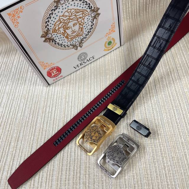 Product Name: Versace. Versace Automatic Belt Material: Original Leather Belt 100% Head Layer Leather Belt Guaranteed Genuine Leather, 24K Pure Steel Buckle, Counter Original Order Quality, Fine Craftsmanship, Fashionable Brand, Preferred Packaging f