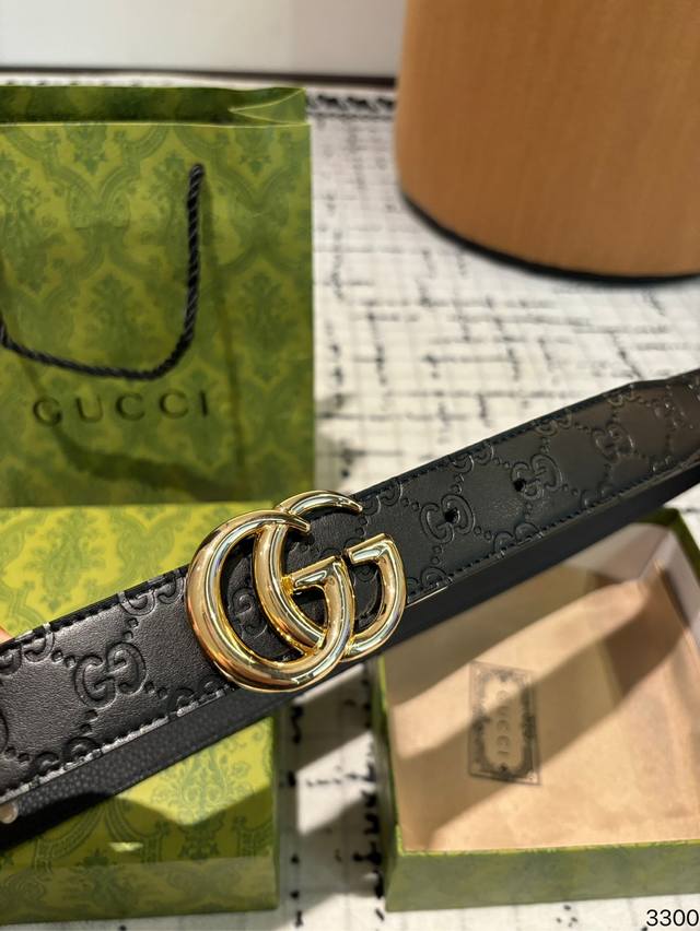 Guccl, original genuine product, high-end belt of the same style at the counter The belt adopts the latest and original styles from Gucci counters, with a grand and glossy appearance. It is made of 100% imported cowhide, and the buckle is made of pur