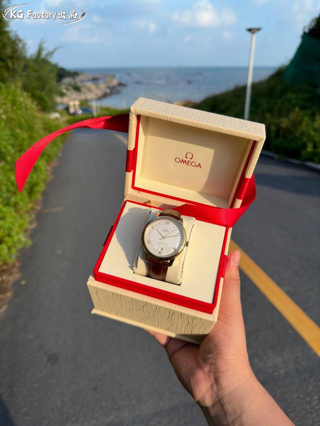 Kg Factory Omega Disc Fly Elegant Series. Belt: White Steel Belt: White Gold Gift Box 