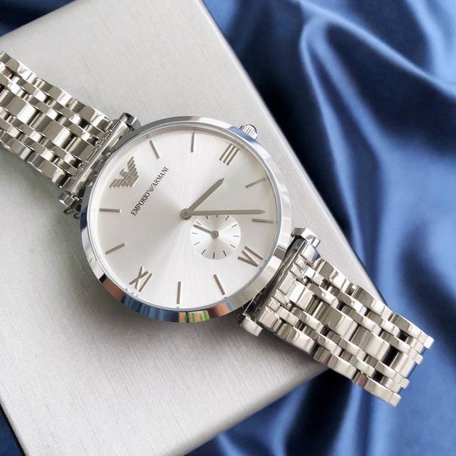 Good recommendation, Armani Versatile Steel Strap Men's Watch Model AR1819 Steel Strap Quartz Watch, dial diameter 43mm 316 stainless steel strap, white dial, stopwatch dial, mineral glass mirror. Butterfly Double Button, Design: