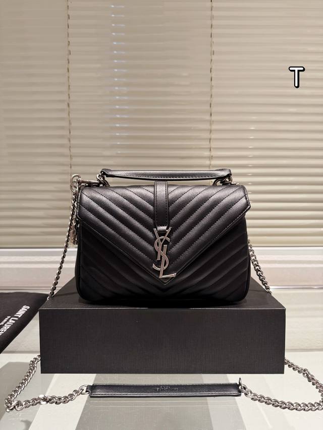 Folding gift box Ysl mailman bag, this year's super hot mailman bag, Saint Laurent flip mailman bag self retention recommendation, Saint Laurent ysl Niki counter new star style, recommended by many bloggers, retains ysl's consistent rock spirit and u