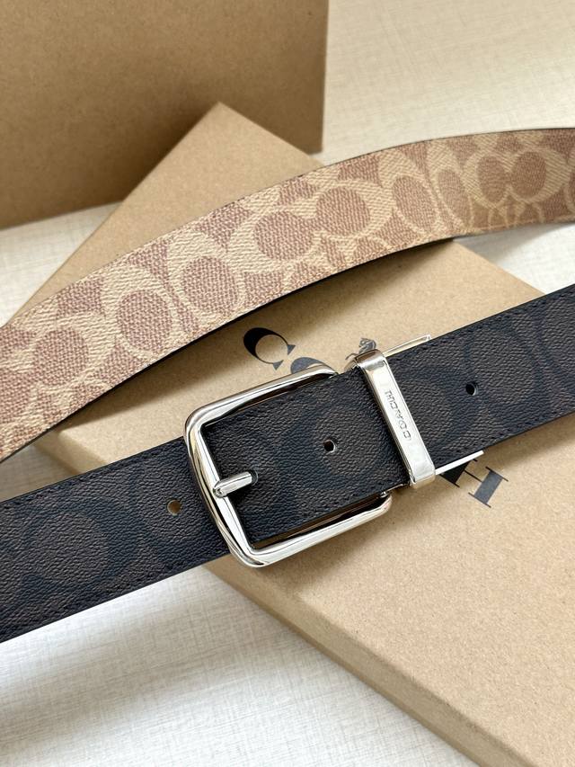 The 3.7cm wide COACH double-sided belt is made of black fabric with a classic logo buckle, and comes in two different appearances. Its fit can be personalized and can be cut with scissors. Trimmable double-sided: