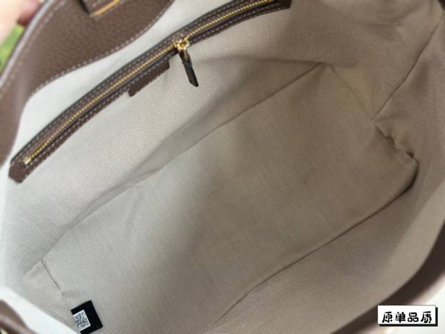 Full package Gucci new Ophidia series small Hobo bag with adjustable shoulder straps~Versatile for commuting. The capacity of the item is very suitable for daily needs. The ball is matched with the popular Gray style, which looks great and is so cute