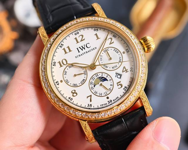 Platinum Patek Philippe Complex Function Series - Handmade - Carved Watch - Stunning debut, with a 42mm diameter suitable for men's hand sizes, very business or casual. The entire watch case is hand carved with patterns, which can be seen as: