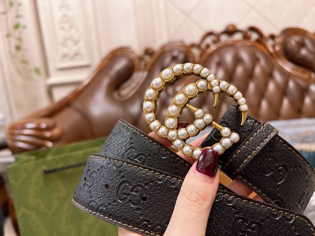 Gucci Gucci official website best-selling item - Genuine specifications, original quality, double-sided imported top layer, customized leather material - High quality, excellent hand feel - Retro gold GG pearl buckle - Specification 3.8Cm width: