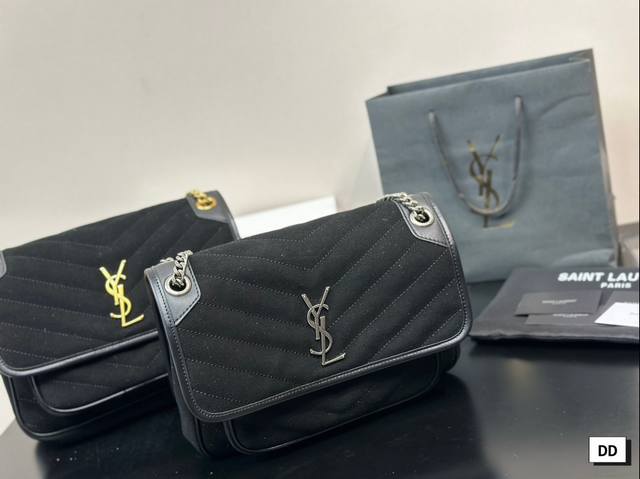 Folding Box Size: 28 * 22cm Large High Order Niki Ysl Niki Leather Soft Texture Matte Leather To be honest, Niki is really suitable for autumn and winter