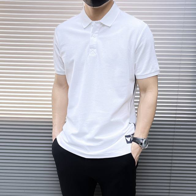 New release of Armani 2024SS summer new letter logo men's lapel polo shirt! Classic business men's style, the ceiling level business men's style for high-end men's clothing! Simplicity, fashion, grandeur, and elegance. When worn alone, the interior l