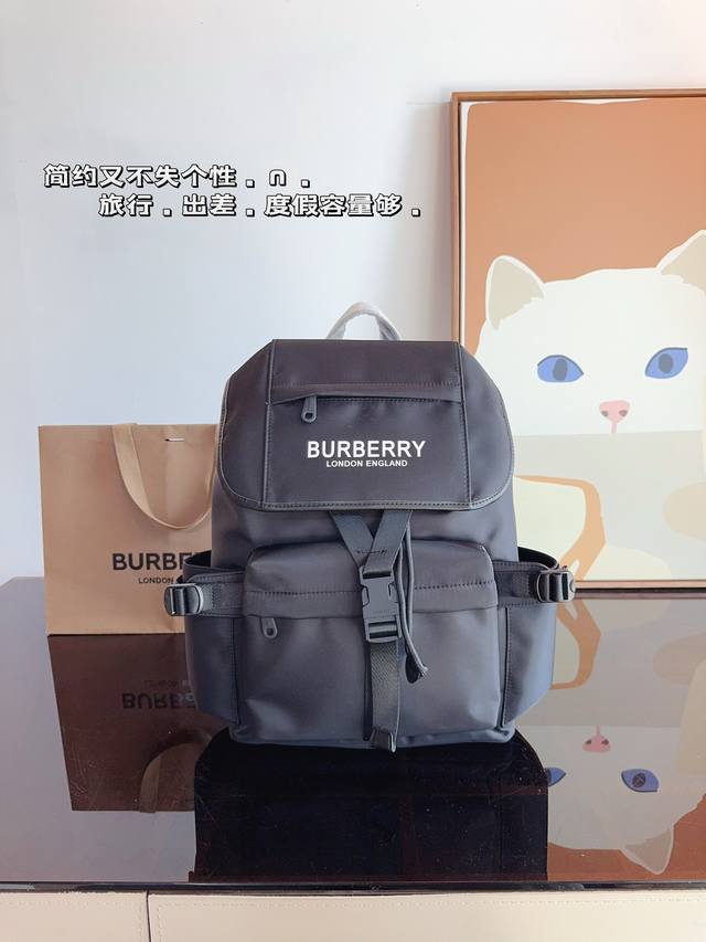 The highly recognizable Burberry brand logo decoration on the Burberry backpack instantly enhances its style and is particularly eye-catching. The shoulder strap design is very comfortable, the width is just right, and the bag capacity is also quite