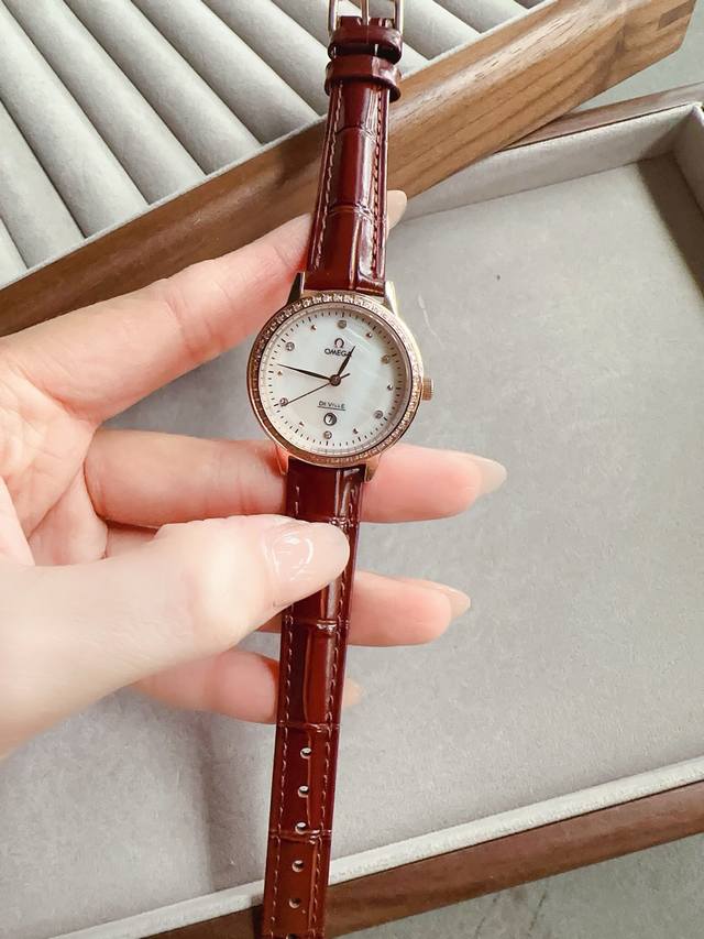 Diamond skin 20 Omega Fashion Women's Quartz Watch with Steel Belt, a goddess like watch with a super stylish design concept, imported quartz movement, top-level coated glass mirror, multi-color imported calf leather with original needle buckle, rule
