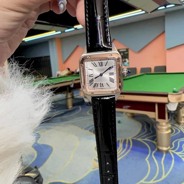 V8 Taiwan factory gold 20 diamond 20 Cartier Sandus ultra-thin Dumont series watch, couple's watch, neutral watch Taiwan factory workmanship quality is excellent! Deep waterproof case: 316L stainless steel 3-piece set case glass: sapphire crystal mir