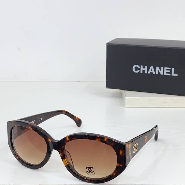 Chanel Model: 71598 Size: 54 Ports 20-140