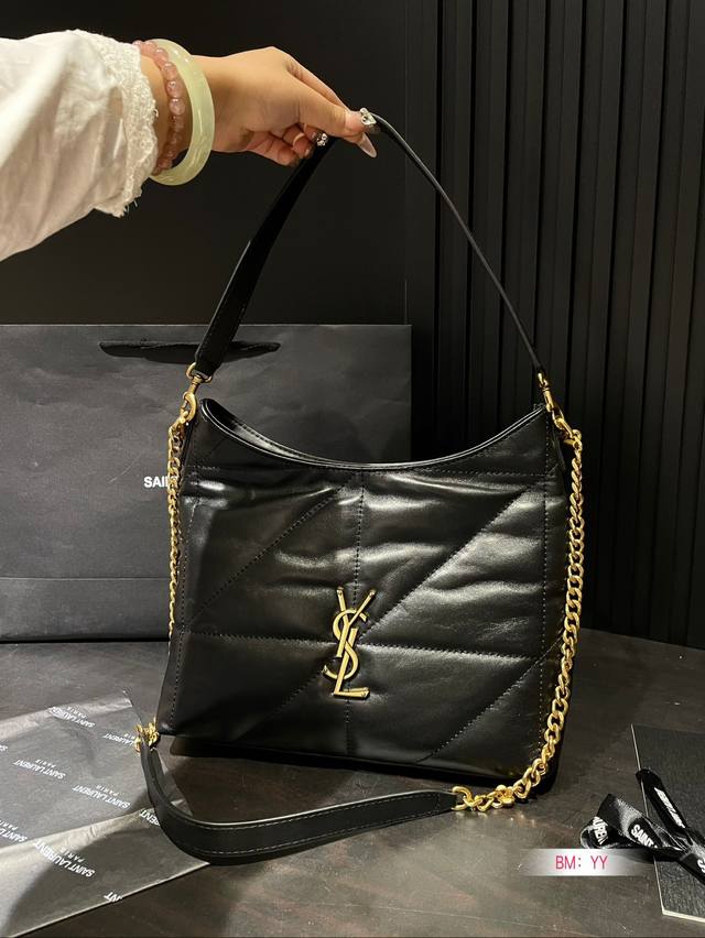 Saint Laurent Ysl tote bag Versatile, classic, and exquisite, this truly super invincible, super cute, and fairy like bag is a daily must-have for young ladies. Size: 23 * 28