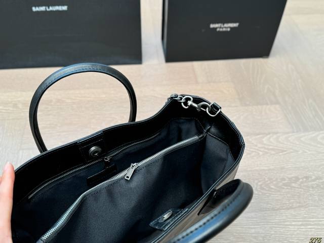 Saint Laurent ysl Tote Bag Simple bag body unlocks fashion charm cool and cute The most beautiful girl in the whole street Size 32 22