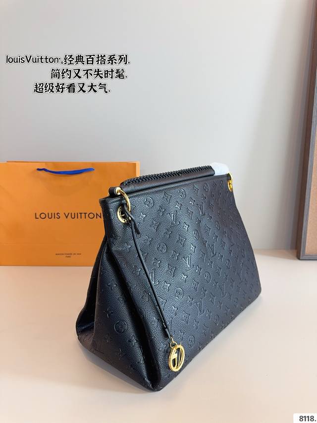Lv | Louis Vuitton Artsy handbag shopping bag with large capacity design, hand woven handle with simple yet luxurious temperament. The large capacity and three-dimensional triangular lines on the side provide a sense of stability. Arsty has a sharp e