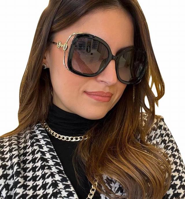 Classic Gucc * Gg1021S Size: 56 Ports 18-135