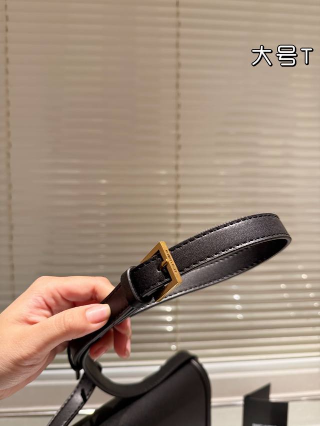 Large Ysl Tofu Bag It Bag_ Must Know Hot Item, Ysl Solferino Original Factory Fine Toothpick Pattern Box Leather, with excellent hand feel and flexibility of the leather surface! The newly designed 