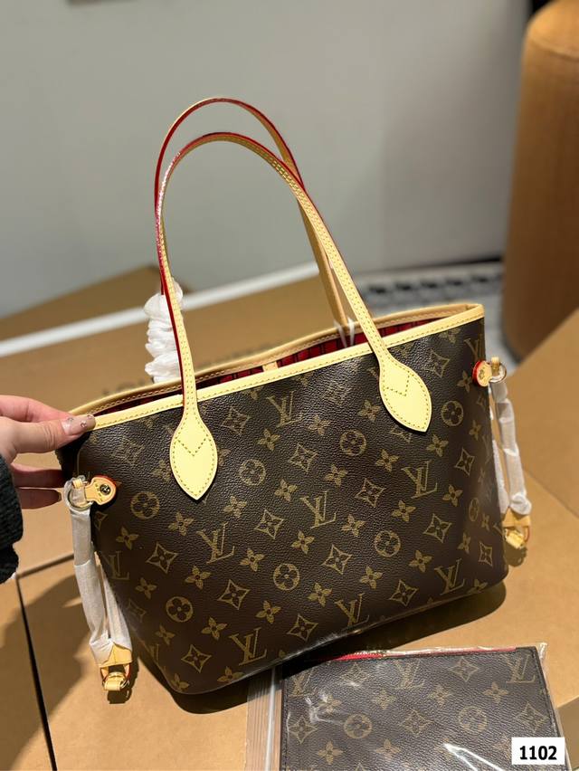 Gift box packaging Lv Neverfull shopping bag! An entry-level style! An absolute lifetime payment! This classic is self-evident! Street photography and practicality are both very popular choices! After receiving it, everyone can feel the air raid betw