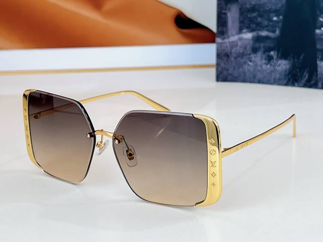 Louis Vuitton Model ：Z1994U Size ：57-13-145