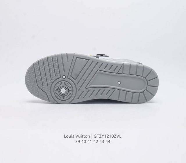 Louis Vuitton deconstruction straps Louis Vuitton Lv board shoes fashion thick sole height increasing sports shoes trendy men's shoes comfortable non slip sole and versatile screen dominating the entire fashion and entertainment industry. The details