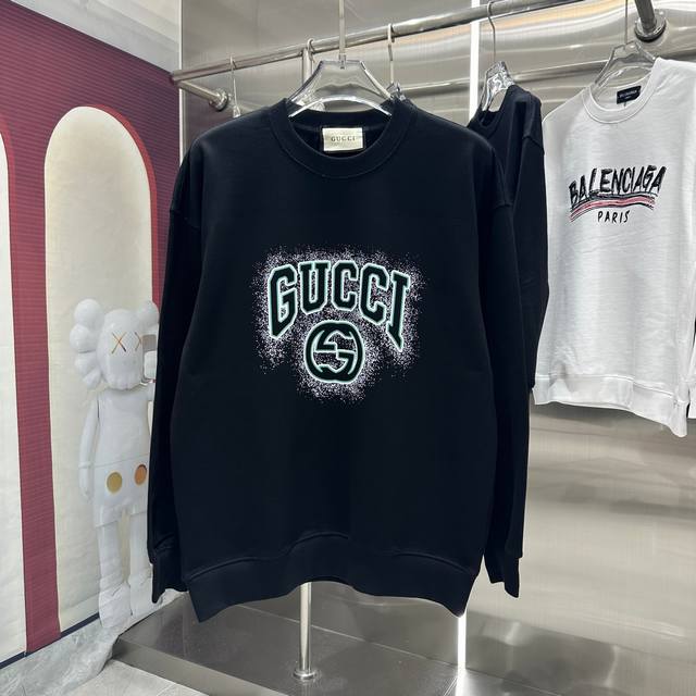 GUCCI 2024 Autumn/Winter New Personalized Printed Round Neck Hoodie for Men and Women S M L XL XXL Five Sizes Black Apricot: