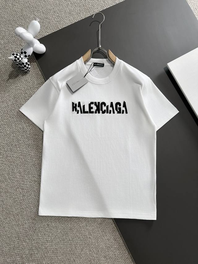 Balenciaga * 2024 Autumn Collection New Original High Version Balenciaga fabric uses 360g high-density pure cotton without deformation or shrinkage process introduction: double line running collar ribbed back double layer precision imported gradient 