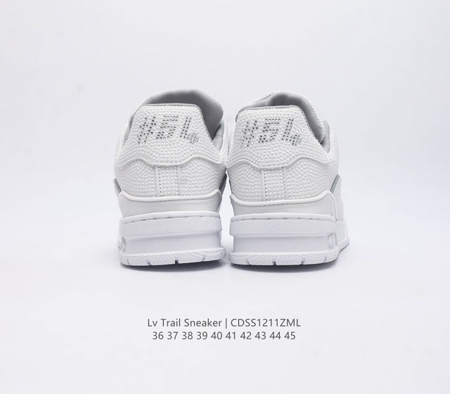 28 company level Guangdong origin Louis Vuitton full diamond Louis Vuitton Lv board shoes, fashionable sports shoes, trendy thick sole, height increasing men's shoes, comfortable non slip sole and versatile screen, perfect adjustment of details in th