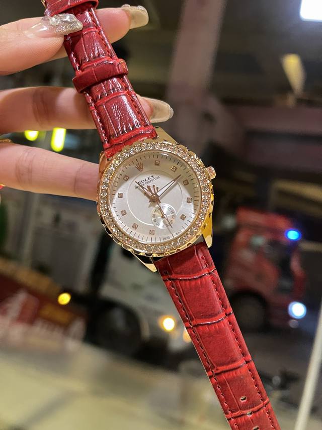 Rolex Women's New Casual Fashion Trendy Hand Quartz Movement This watch is highly favored by women, showcasing their unique personalities and charming charm in different occasions. Size: 36M: