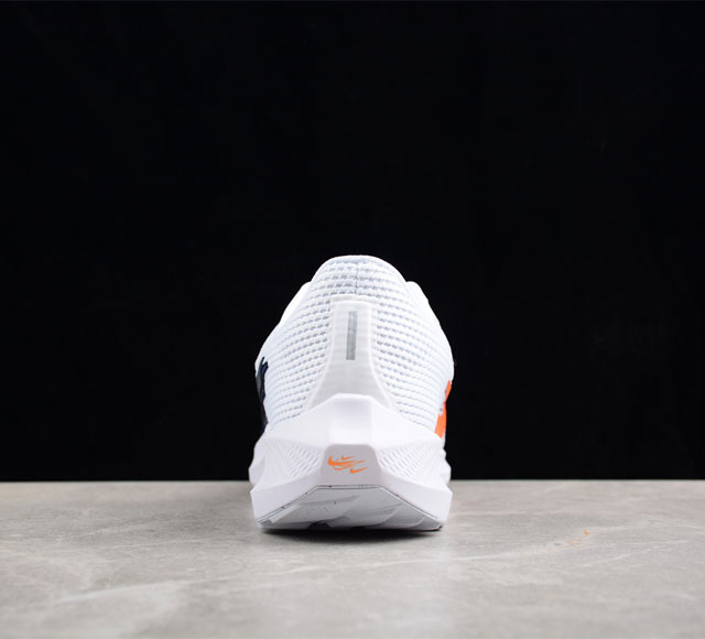 Platform Product: Nk Zoom Pegasus 40 Lunar Pegasus 40th Generation Ultra Light Mesh Breathable Running Shoes Item Number: Fb7179-100 Size 35.5 36 36.5 37.5 38