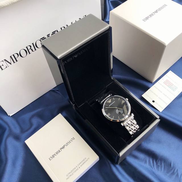 Counter packaging, recommended Armani fashionable sports men's watch, suitable for both casual and business use, model AR1676 steel strap quartz watch, dial diameter 40mm, dial thickness 9.5mm, black dial, second timer