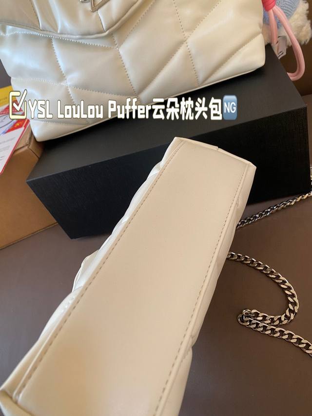 Comes with pendant and gift box Ysl Loulou Puffer Cloud Pillow Bag Loulou is extremely popular at the counter this year. It is soft, comfortable, and chubby in appearance, like holding a marshmallow. It has a high aesthetic value and practicality. Fu