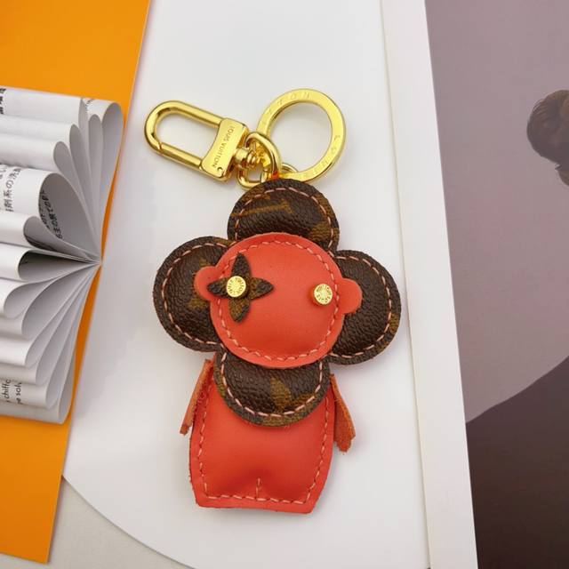 Donkey's new keychain sunflower doll series creative sunflower dolls with high-quality petals. Come and choose now