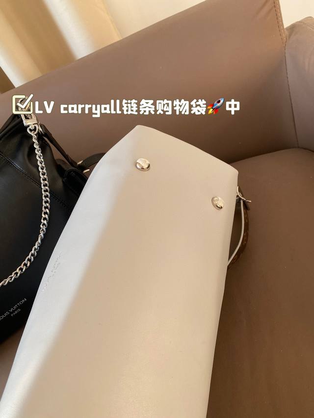 Medium size 36 * 24 Lv Louis Vuitton new Carryall chain shopping bag Lv new dark Cargo Carryall space super ok leather super textured, casual and simple with a little bit: