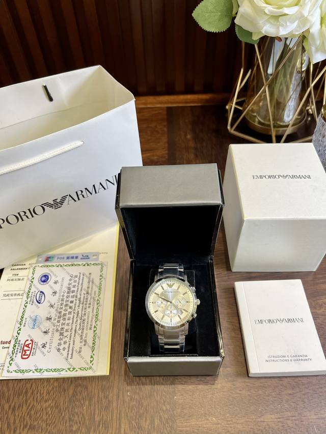 FFFH picture set packaging 25 Armani six pin men's watch purchasing level, true original order quality, original machine mold, original movement, original bare diamond buckle, all steel body, unbeatable quality, popular men's watch strong return, eve