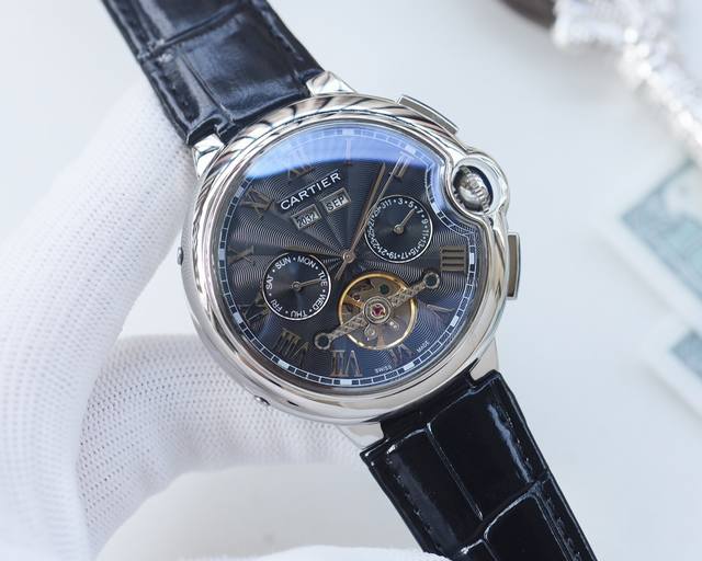 White shell, gold shell Brand: Cartier Cartier Type: Men's watch case: Top grade 316 stainless steel Strap: Imported calf leather Strap Movement: Fully automatic imported mechanical Movement Mirror: Mineral scratch resistant mirror glass