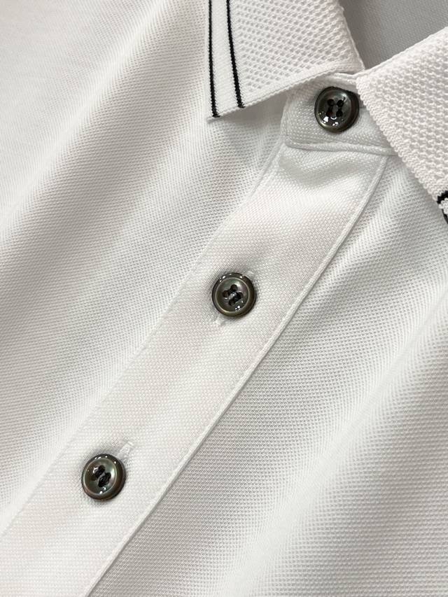 Armani 24SS new spring/summer short sleeved lapel T-shirt polo, the highest version custom high-end vermilion fabric simple and fashionable, thread color matching thread color super beautiful! Embroidered classic Gucci logo on the chest