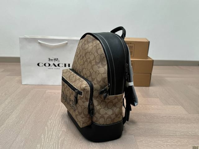 The classic Coach backpack from Coach exudes fashion, and with it, travel can be arranged again! Size 32 38: