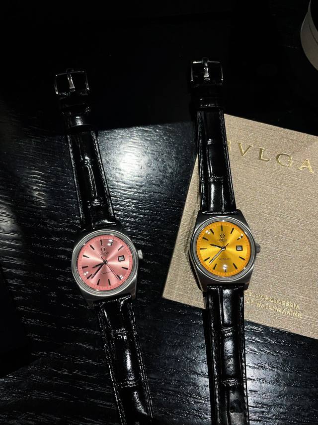 Out of print! It's all about art! Autumn and winter dopamine vintage~Omega is too bright! Too amazing! The more you look at it, the more pleasing it becomes! The love chart in the dream is correct! That retro fashion sense, like watching old movies,