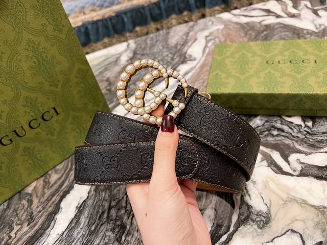 Gucci Gucci official website best-selling item - Genuine specifications, original quality, double-sided imported top layer, customized leather material - High quality, excellent hand feel - Retro gold GG pearl buckle - Specification 3.8Cm width: