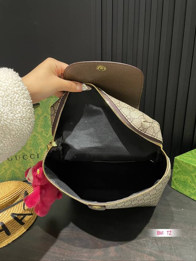 Gucci Large Capacity Taiwan Imported PVC Ultra HD Hardware Logo Logo, Dedicated Inner Inner Inner Inner for Traveling Search Gg Backpack Size: 26 * 28