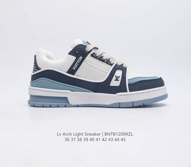 Louis Vuitton Lv's board shoes are fashionable sports shoes with a thick sole that increases the height of the shoes for both men and women. They are comfortable, non slip, and versatile, dominating the entire fashion and entertainment industry. The 