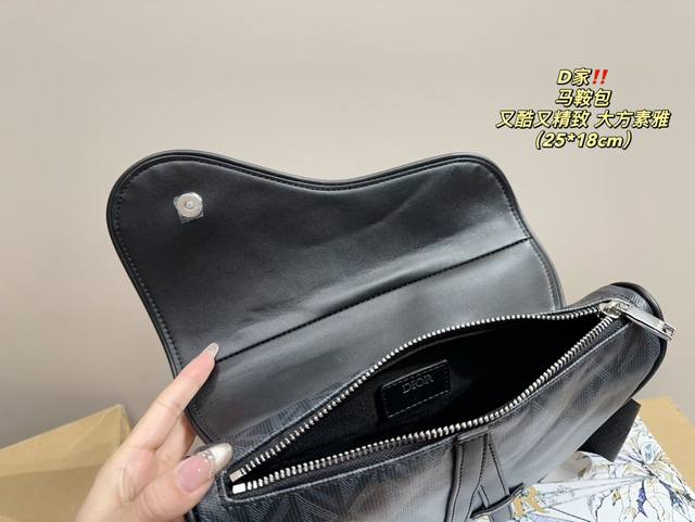 Box size 25.18 Dior saddle bag Dior unique design is fashionable and classic, super versatile, suitable for daily commuting, and stylish:
