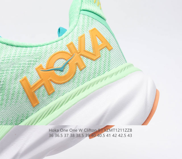 Trendy media Hoka One One launches upgraded Clifton 9 men's and women's casual running shoes with lightweight cushioning. The Clifton 9 is thicker and lighter, providing an extraordinary foot feel.