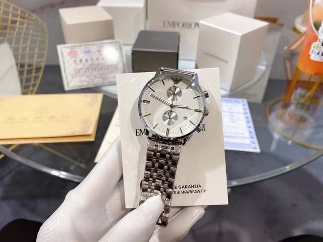 Armani boutique men's wristwatch exudes a gentlemanly style. Adopting the top-notch imported quartz movement for absolute precision in timekeeping, the watch strap is made of top-grade 316 black stainless steel material with mineral super strong mirr