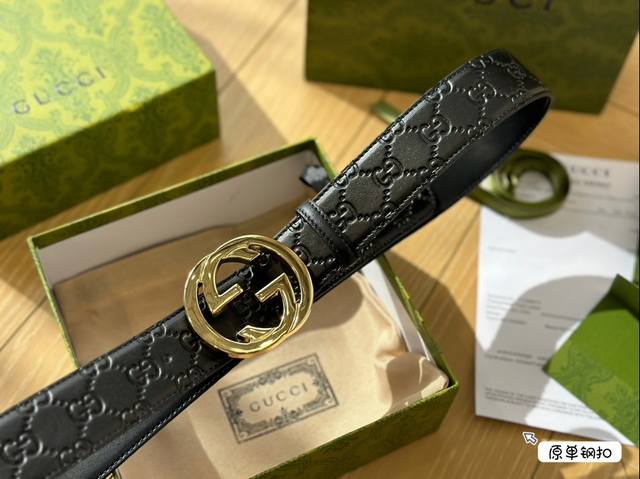 Comes with Gucci belt kit, high-end and elegant, low-key and luxurious, with connotation. It is a must-have item for successful people and is the first choice for personal use