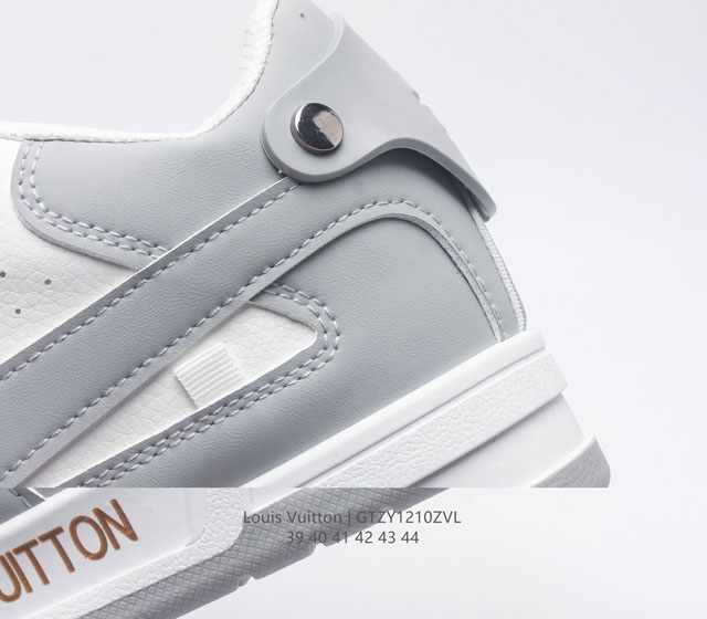 Louis Vuitton deconstruction straps Louis Vuitton Lv board shoes fashion thick sole height increasing sports shoes trendy men's shoes comfortable non slip sole and versatile screen dominating the entire fashion and entertainment industry. The details