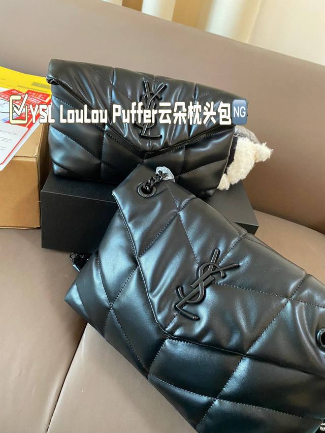 Comes with pendant and gift box Ysl Loulou Puffer Cloud Pillow Bag Loulou is extremely popular at the counter this year. It is soft, comfortable, and chubby in appearance, like holding a marshmallow. It has a high aesthetic value and practicality. Fu