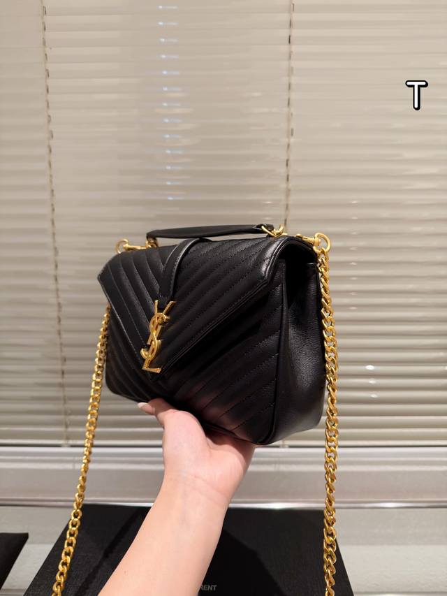 Folding gift box Ysl mailman bag, this year's super hot mailman bag, Saint Laurent flip mailman bag self retention recommendation, Saint Laurent ysl Niki counter new star style, recommended by many bloggers, retains ysl's consistent rock spirit and u