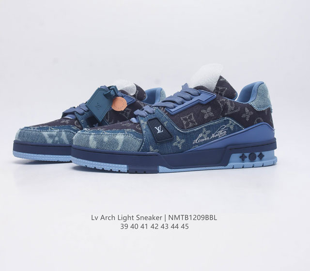 Louis Vuitton Lv board shoes are fashionable sports shoes with a trendy thick sole and height increasing men's shoes. They are comfortable, non slip, and versatile, dominating the entire fashion and entertainment industry. The details of the shoe are