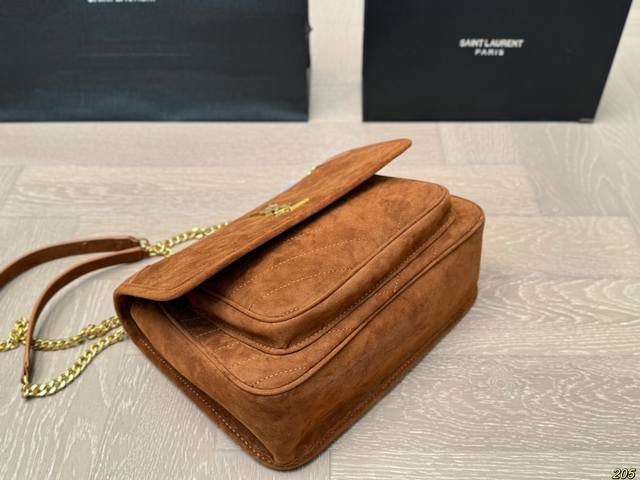 Same price box Ysl Saint Laurent niki diagonal cross bag for free hot, comfortable, comfortable, elegant, casual fashion and versatile size: 28 20 22 16